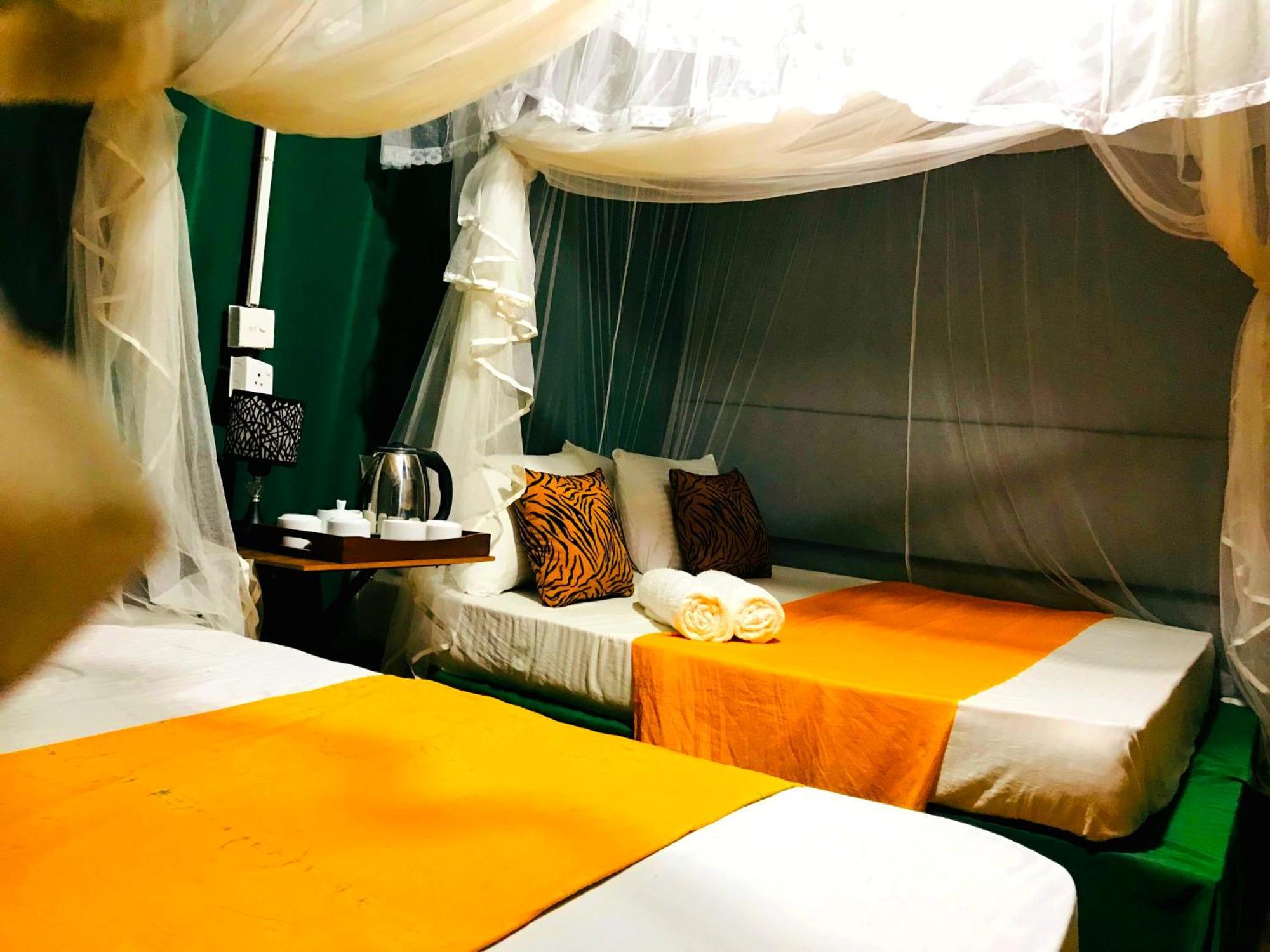 Atha Safari Resort & Riverside Camping อุดาวาลาเว ภายนอก รูปภาพ